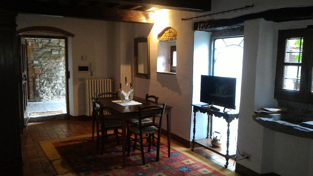 Villa La Nussa Capolona Eksteriør billede
